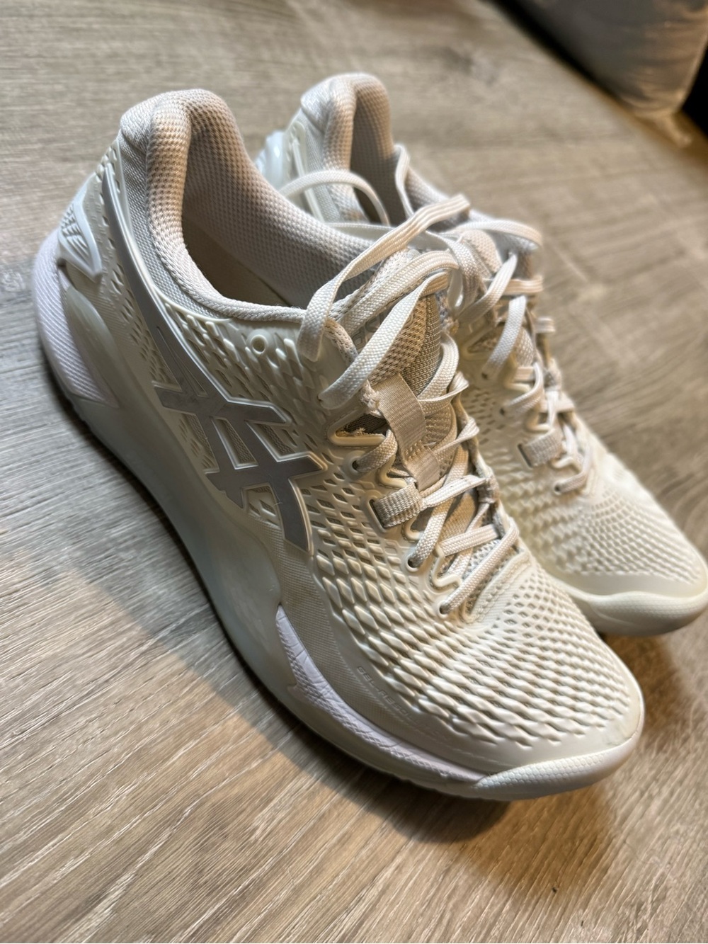 ASICS Gel Resolution 9 Women’s Tennis Shoes